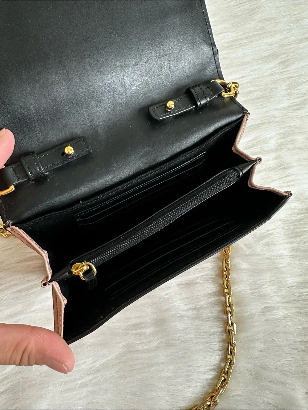 Marc Jacobs Pink Leather Gold Chain Wallet Crossbody Bag